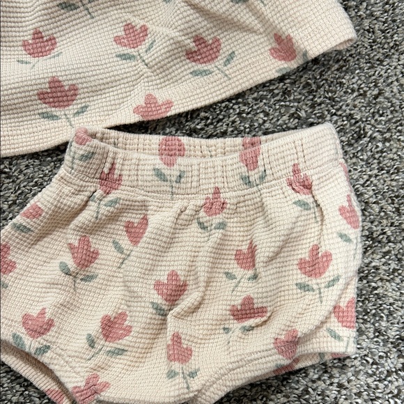 Quincy Mae Pink and Cream Floral Diaper Cover Set - Picture 4 of 4